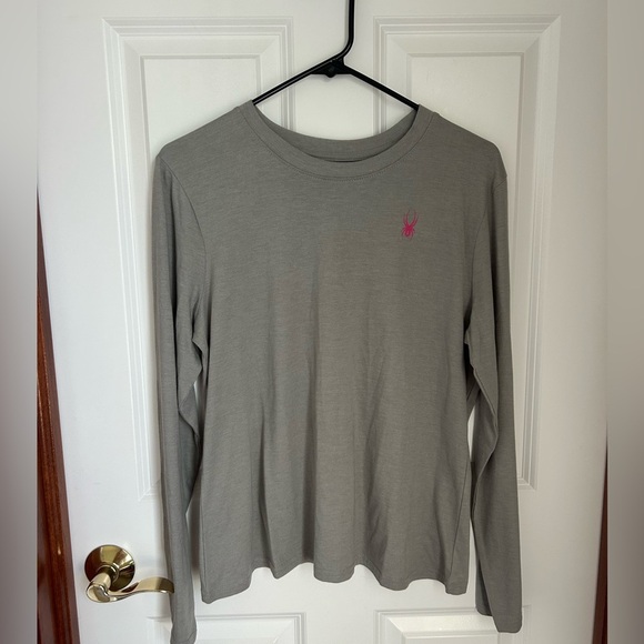 Spyder NWT Women’s Gray Long Sleeve Shirt with Logo - Picture 1 of 4